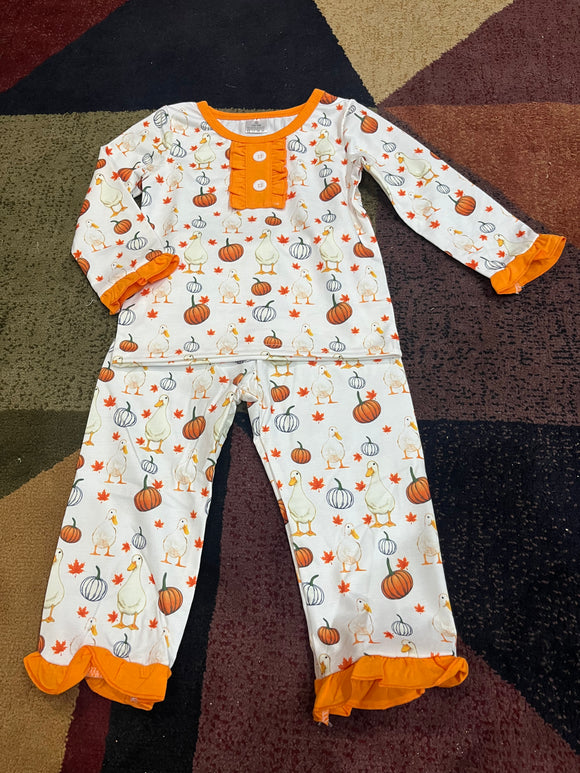 Girl duck pumpkin pj set