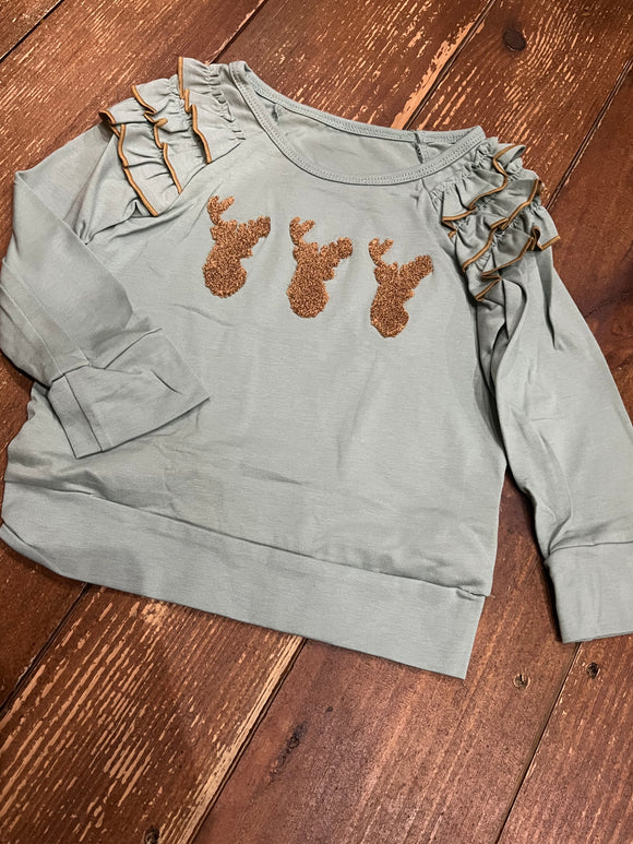 Sage French knot deer trio shirt