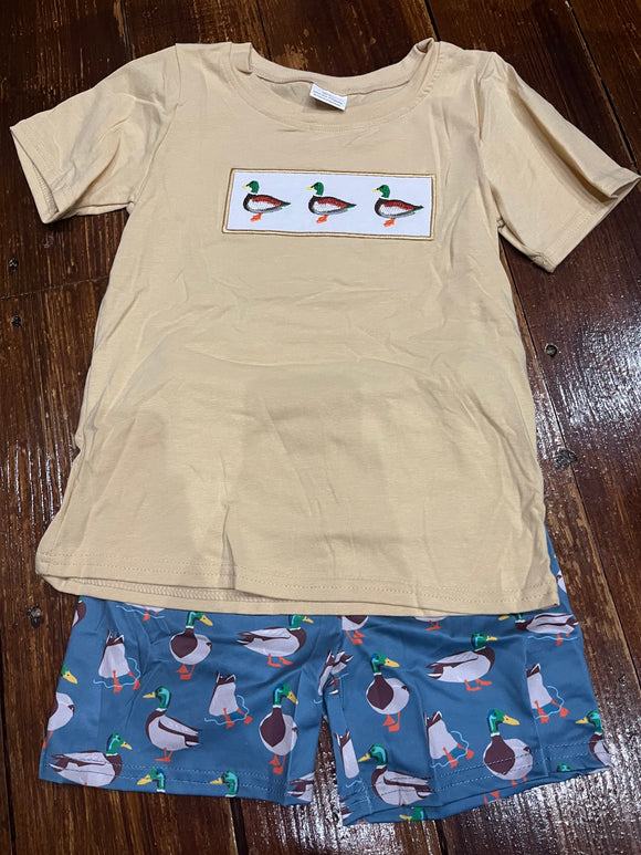 6/7 mallard duck boy short set