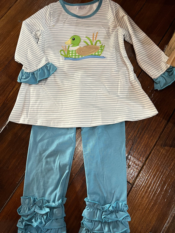 Duck applique girl pant set