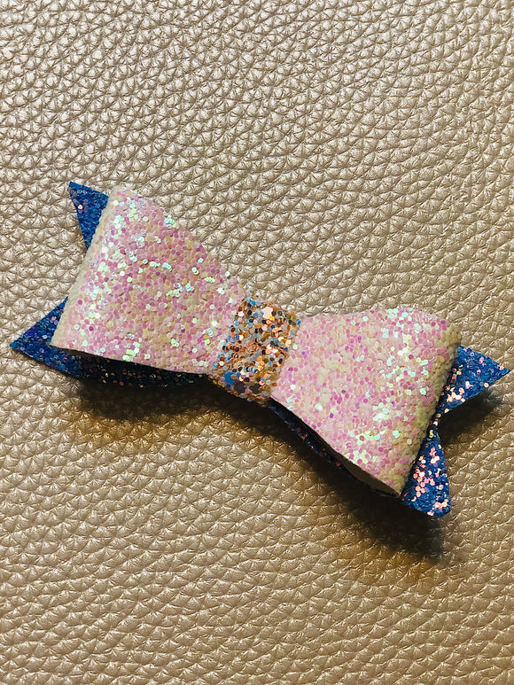 3.5 inch faux leather bow on clip